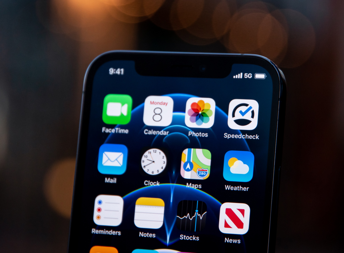 顺平苹果手机维修分享为什么 iPhone 12 在冬季会自动关机 